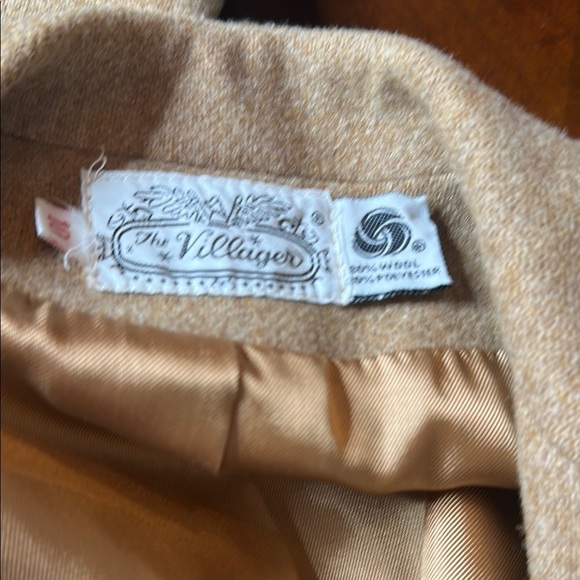 Villager Tan Blazer Wool Jacket Size 10 - Picture 2 of 6